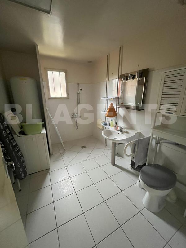 Maison - 172 m² - 9 pièces