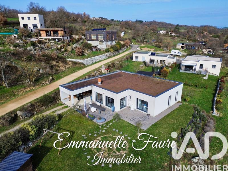 Maison - 115 m² - 5 pièces