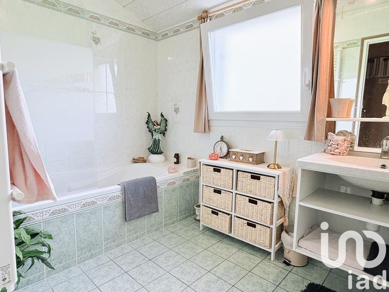 Maison - 252 m² - 10 pièces