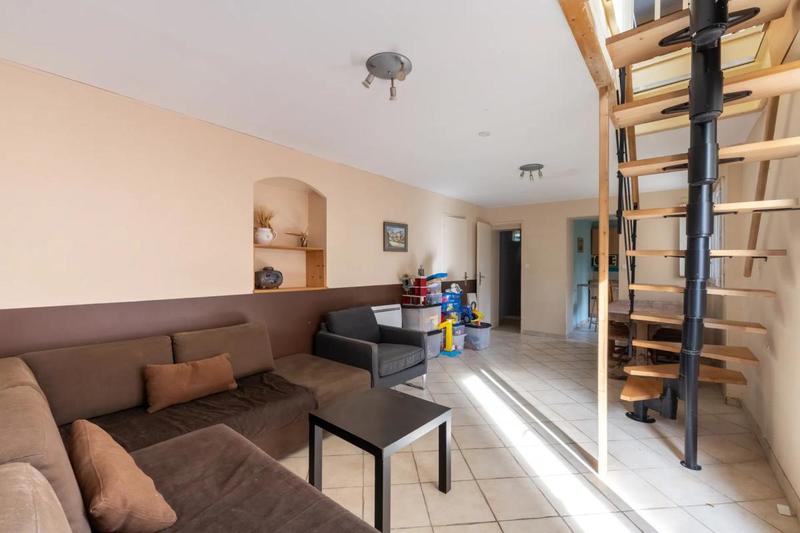 Maison - 187 m² - 8 pièces