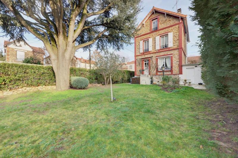 Maison - 135 m² - 6 pièces