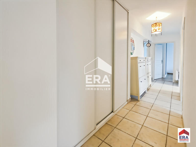 Appartement - 104 m² - 5 pièces