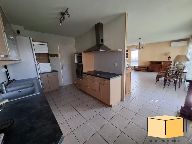 Appartement - 98 m² - 5 pièces