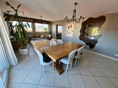 Villa - 210 m² - 5 pièces