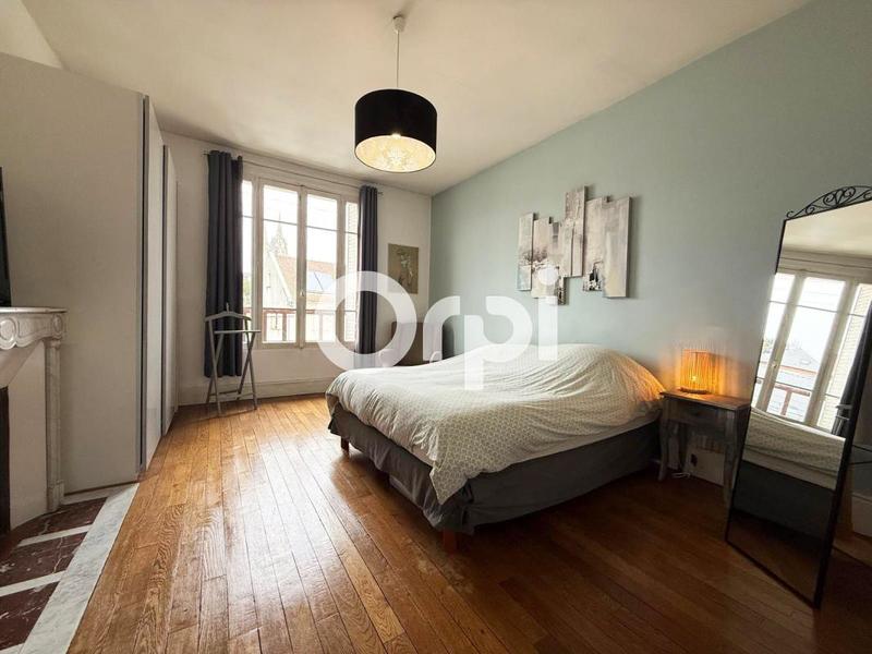Maison - 175 m² - 6 pièces