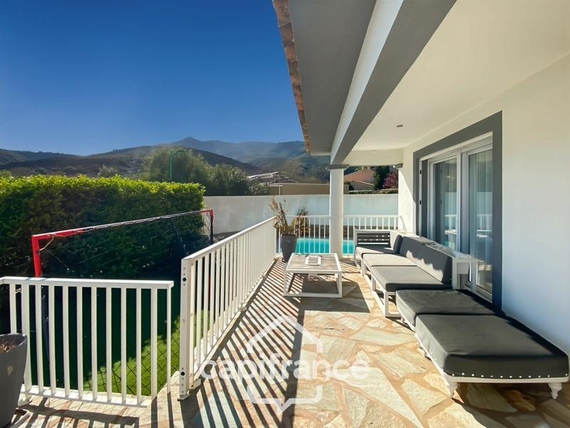 Maison - 143 m² - 4 pièces