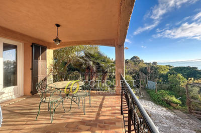 Maison - 265 m² - 7 pièces