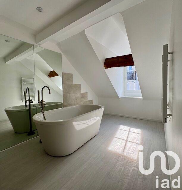 Appartement - 92 m² - 4 pièces