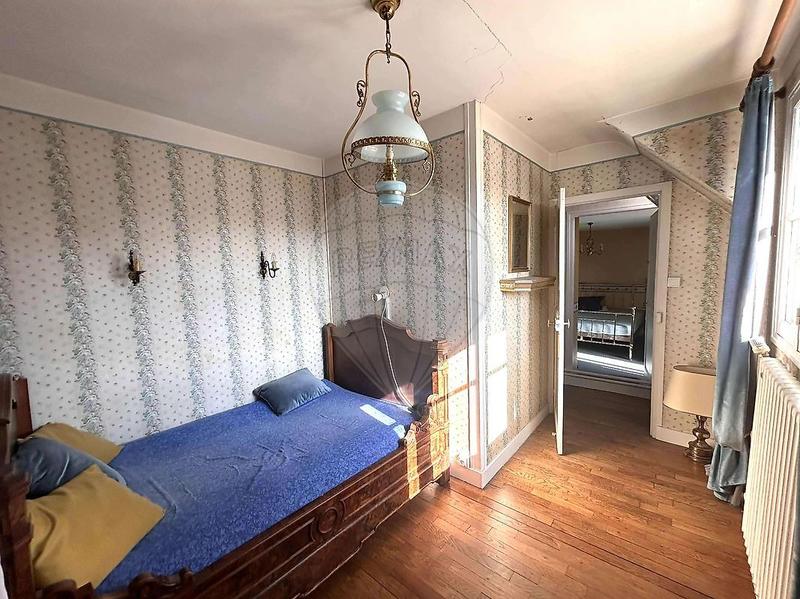 Maison - 90 m² - 5 pièces