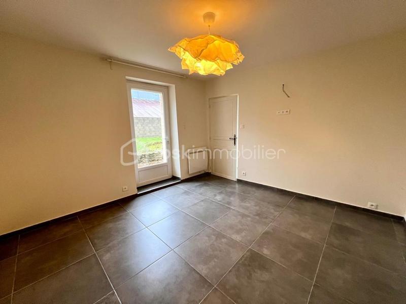 Maison en pierre - 140 m² - 6 pièces