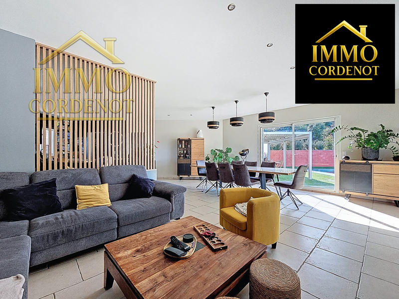 Maison - 141 m² - 6 pièces