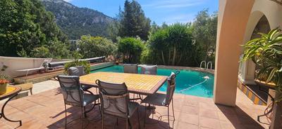 Maison - 145 m² - 5 pièces