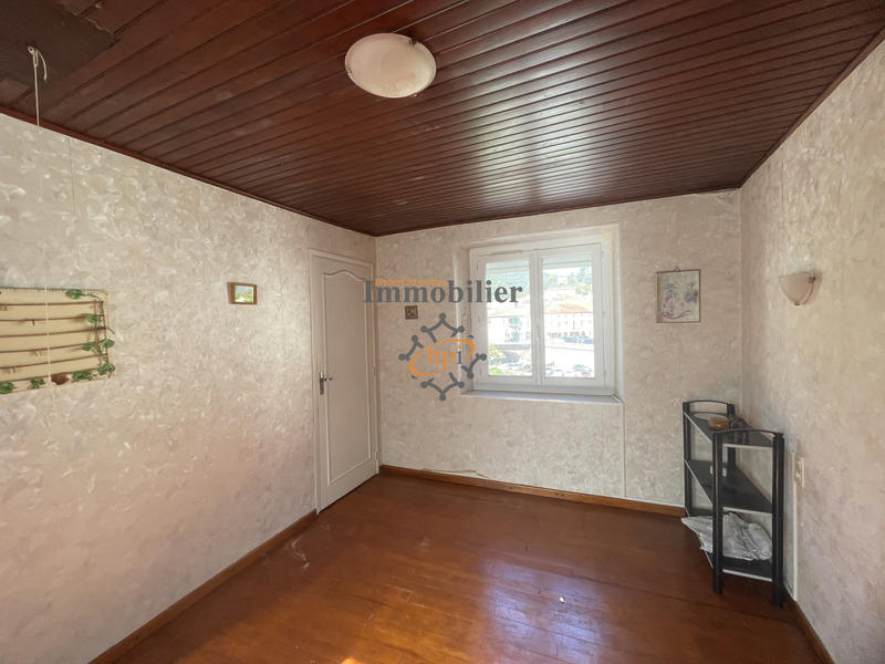 Maison - 83 m² - 7 pièces