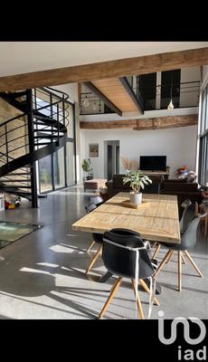 Maison - 252 m² - 10 pièces