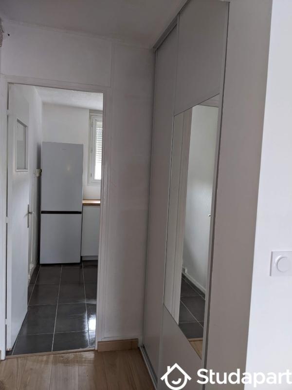 Chambre - 11 m² - 1 pièce