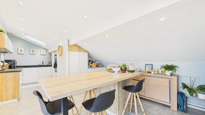 Appartement - 107 m² - 5 pièces