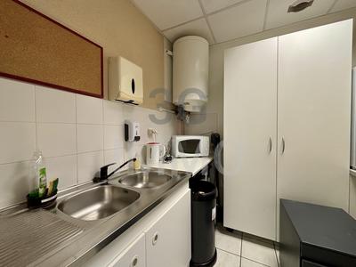 Bureau - 162 m² - 9 pièces