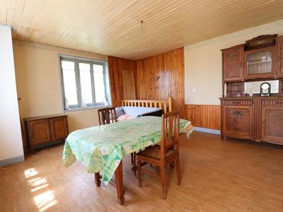 Maison - 85 m² - 5 pièces