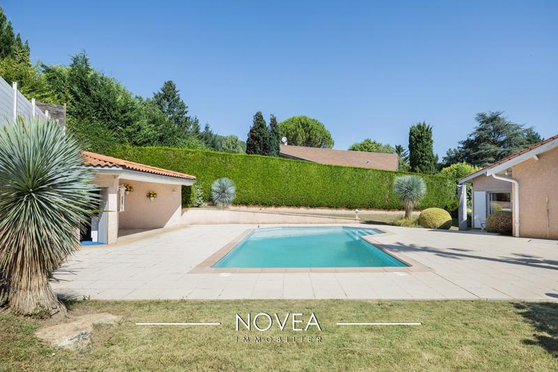 Maison - 162 m² - 6 pièces