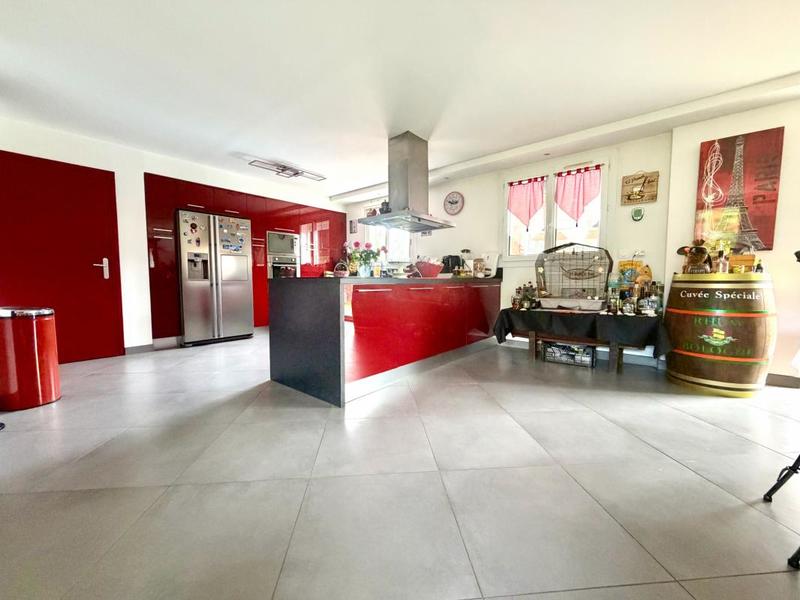 Maison - 127 m² - 5 pièces