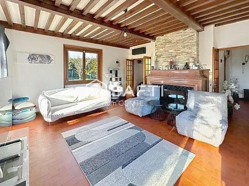 Maison - 258 m² - 8 pièces