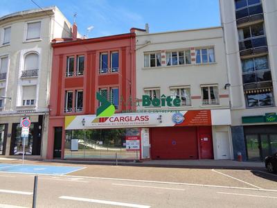 Local d'activités - 442 m²