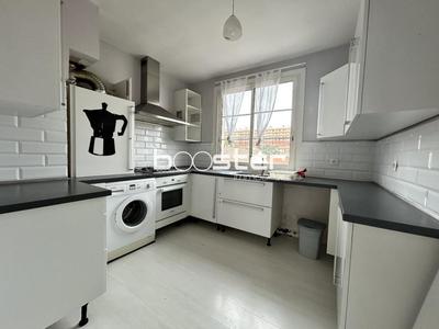 Appartement ancien - 61 m² - 3 pièces