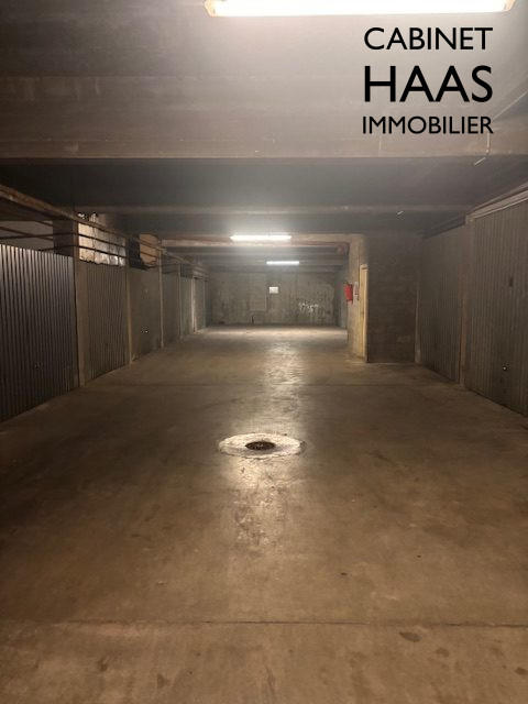 Parking / Garage - 10 m²