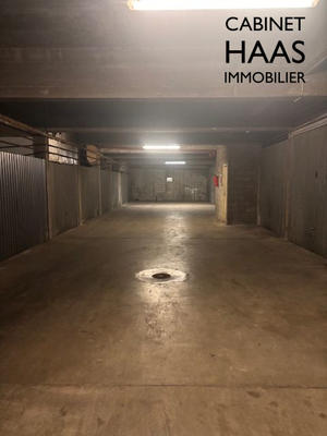 Parking / Garage - 10 m²