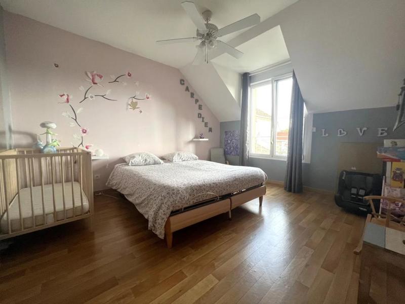 Propriété - 175 m² - 8 pièces