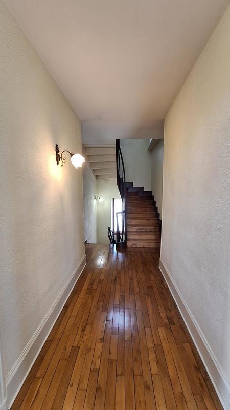 Maison - 186 m² - 7 pièces