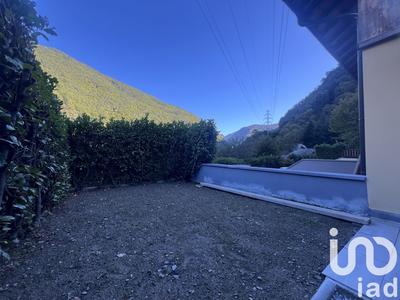 Maison - 121 m² - 5 pièces