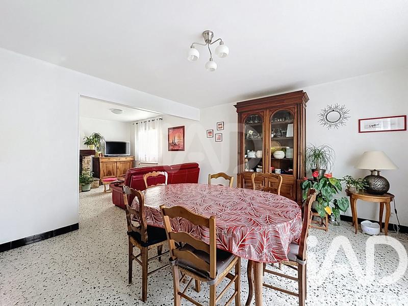 Maison - 140 m² - 6 pièces