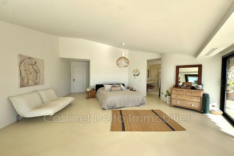 Villa - 280 m² - 5 pièces