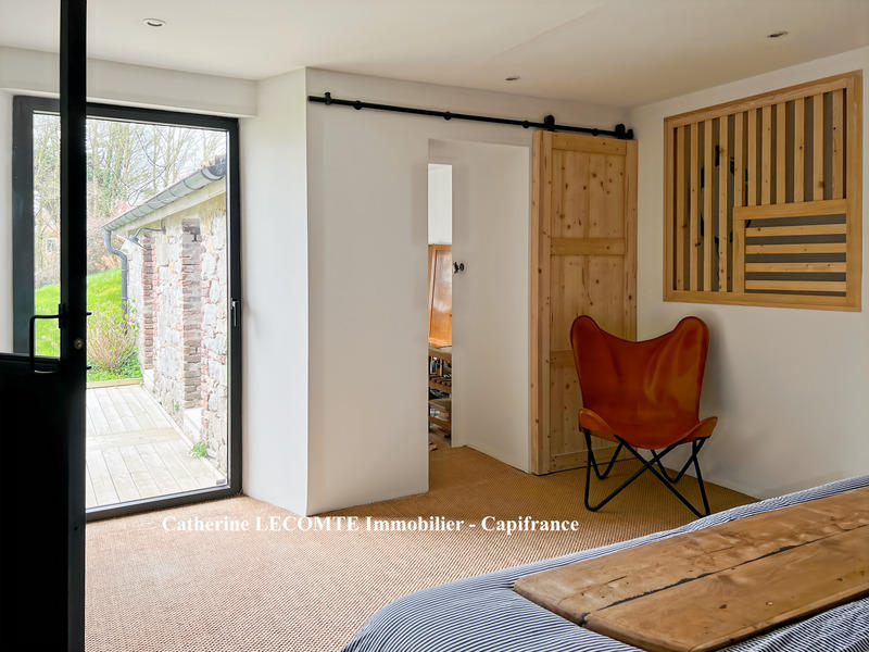 Maison - 285 m² - 10 pièces