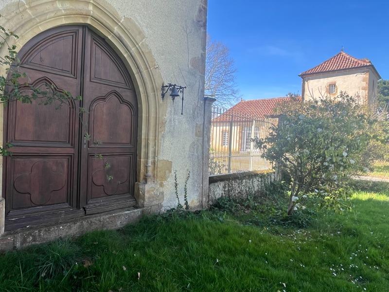 Château - 1 100 m² - 15 pièces