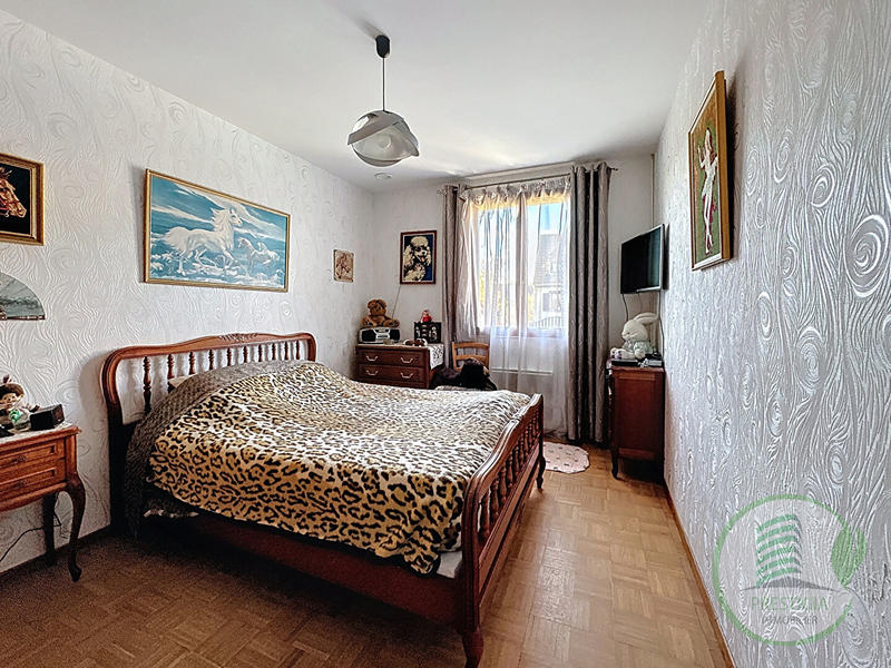 Maison - 98 m² - 5 pièces