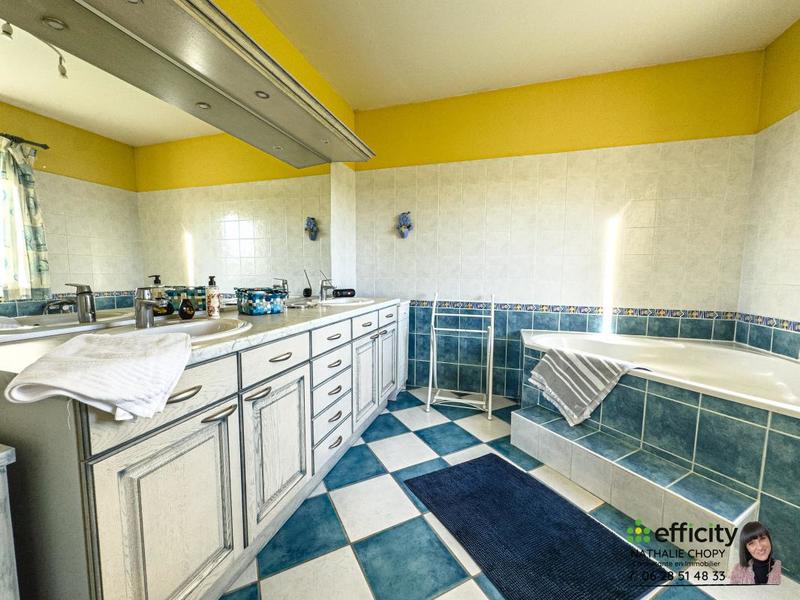 Maison - 162 m² - 6 pièces