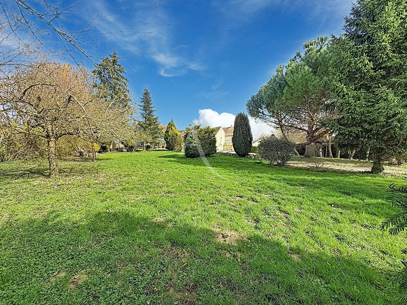 Maison - 261 m² - 8 pièces