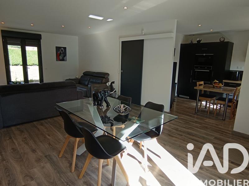 Maison - 96 m² - 4 pièces