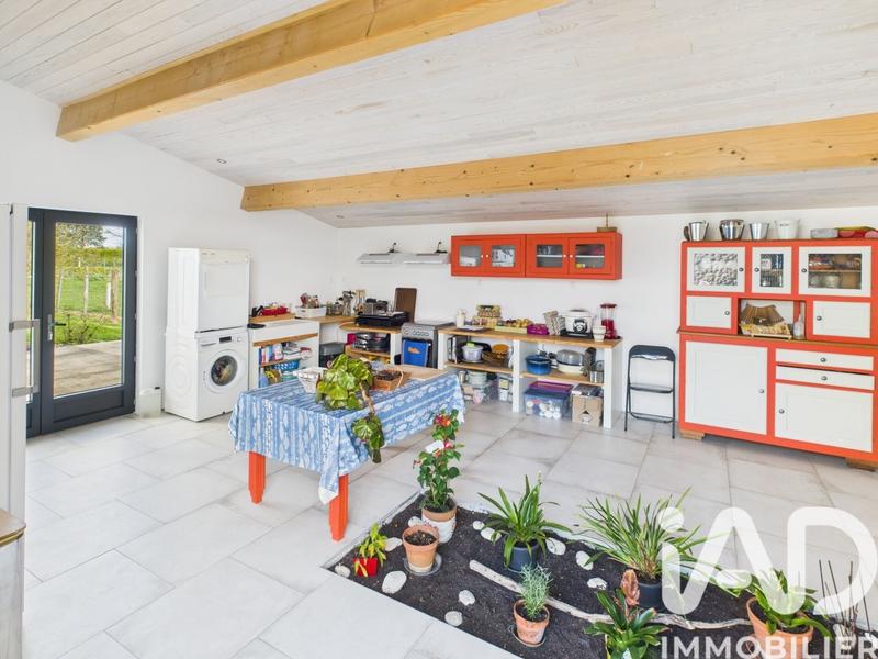 Maison - 347 m² - 5 pièces