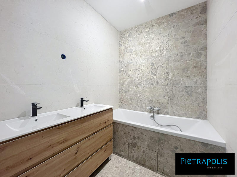 Appartement - 109 m² - 4 pièces