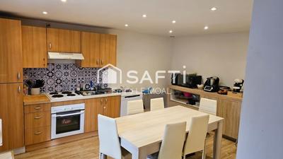 Appartement - 85 m² - 5 pièces