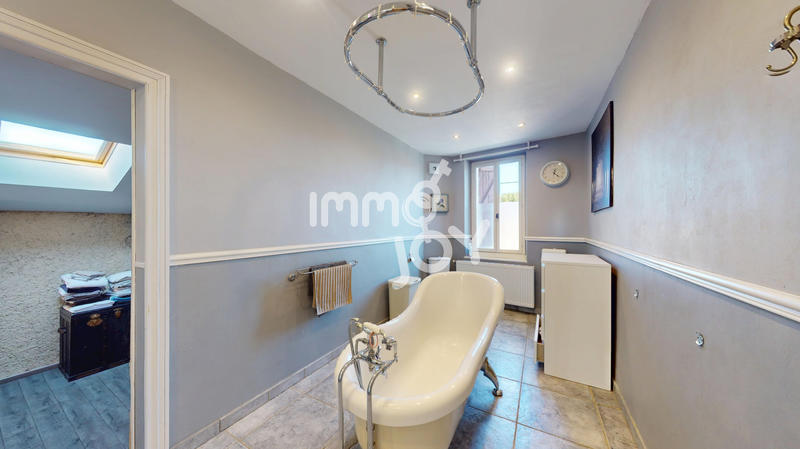 Maison - 308 m² - 6 pièces