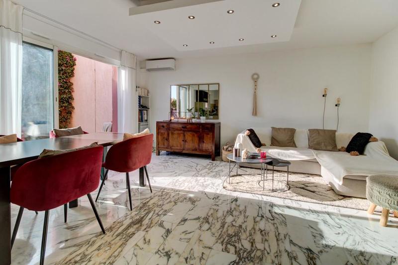 Duplex - 98 m² - 4 pièces