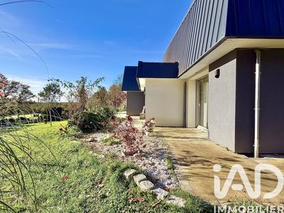 Maison - 217 m² - 8 pièces