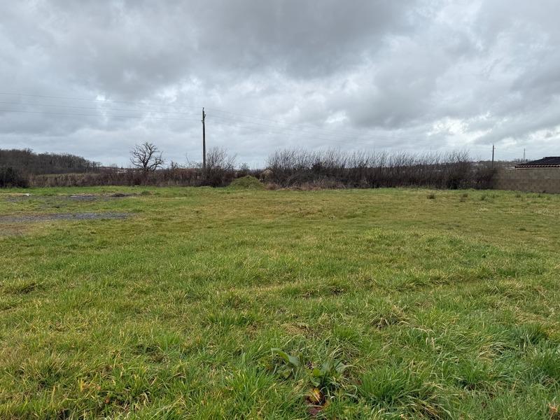 Terrain constructible - 1 548 m²