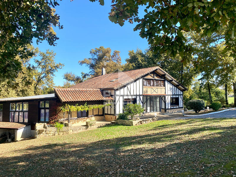 Maison - 184 m² - 5 pièces