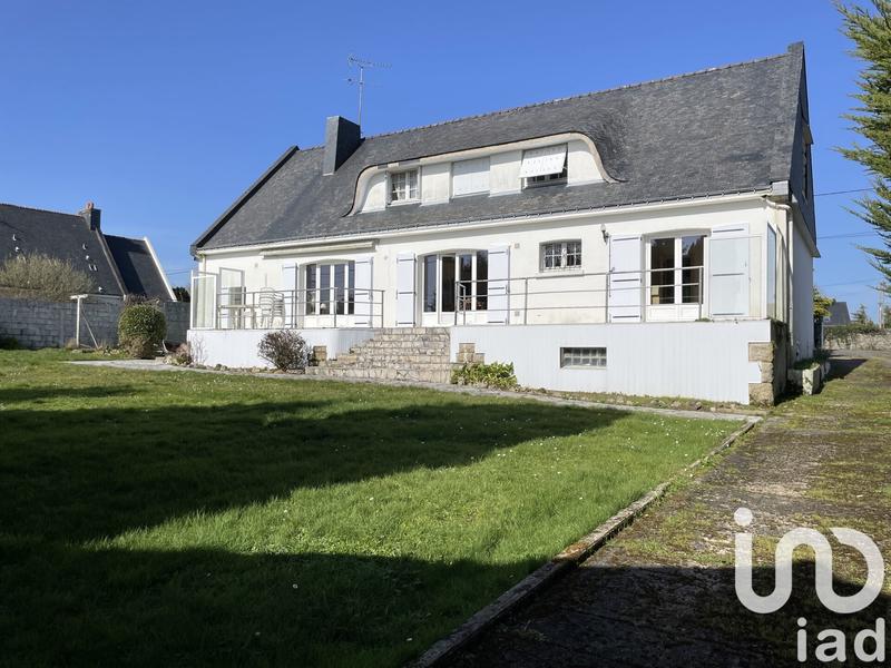 Maison - 238 m² - 8 pièces