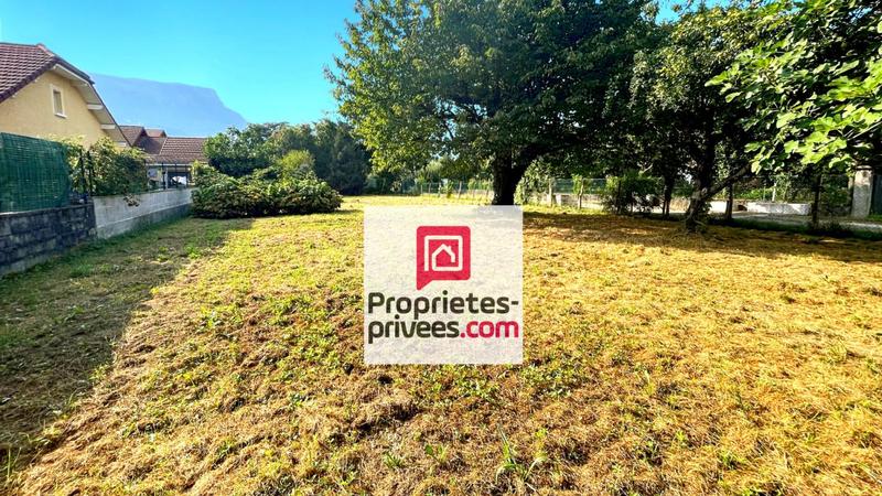Terrain constructible - 1 029 m²